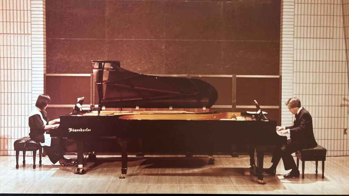 recital at the Ongaku no Tomo Hall in Japan in June of 1985