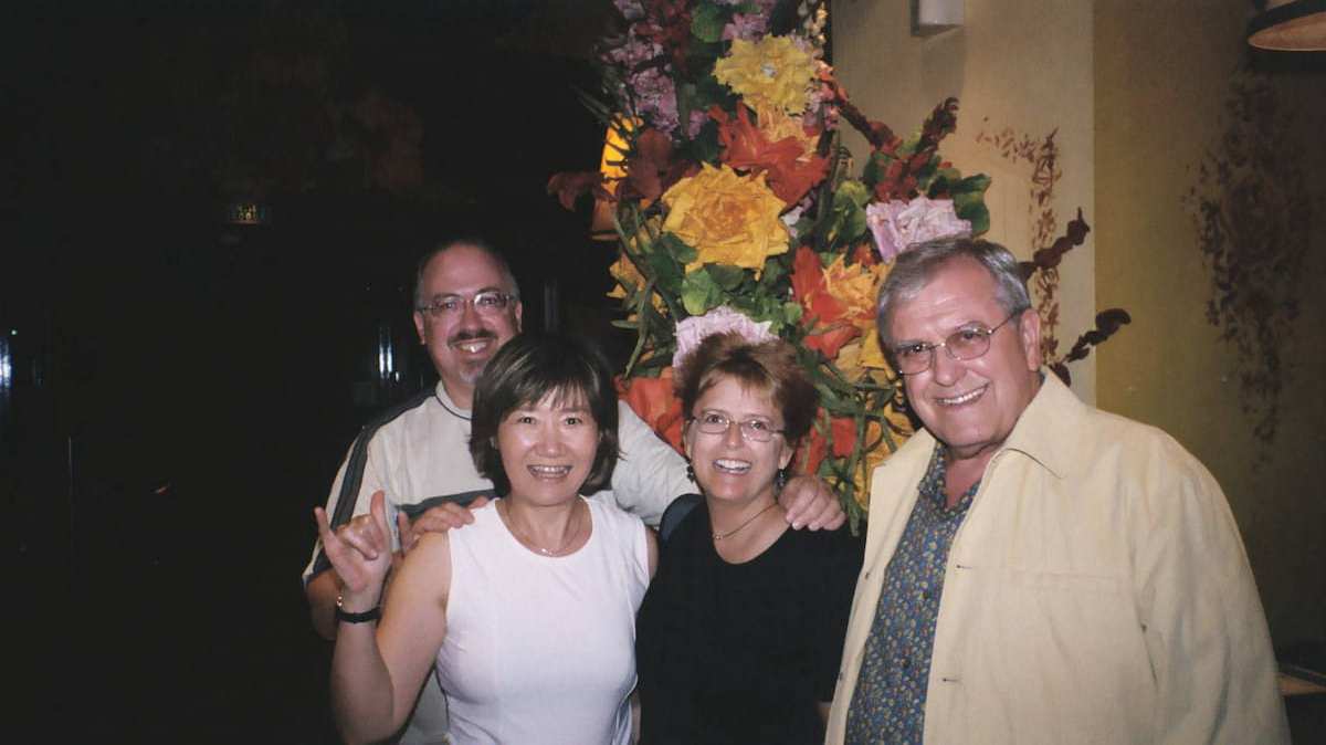 paul
            and kaoru with friends in france 2005