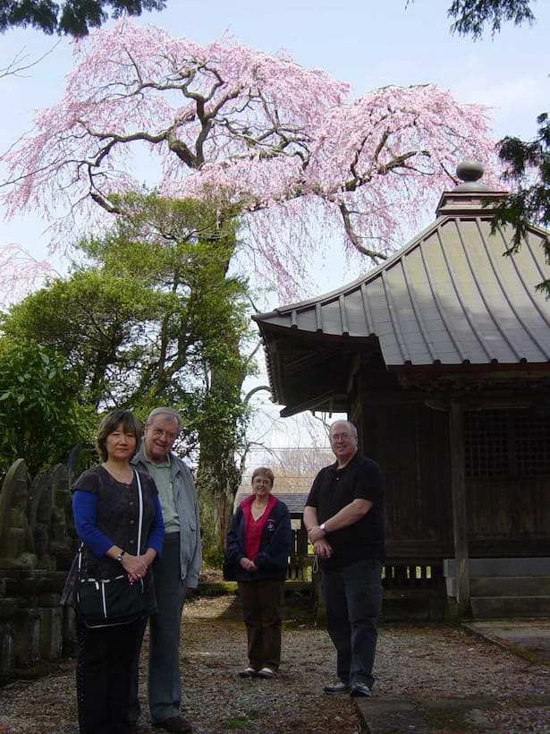 lyddons
            and friends in japan 2010