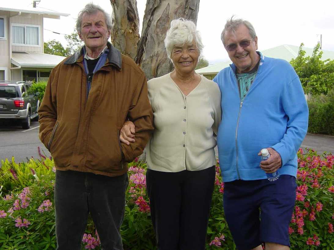 paul with friends