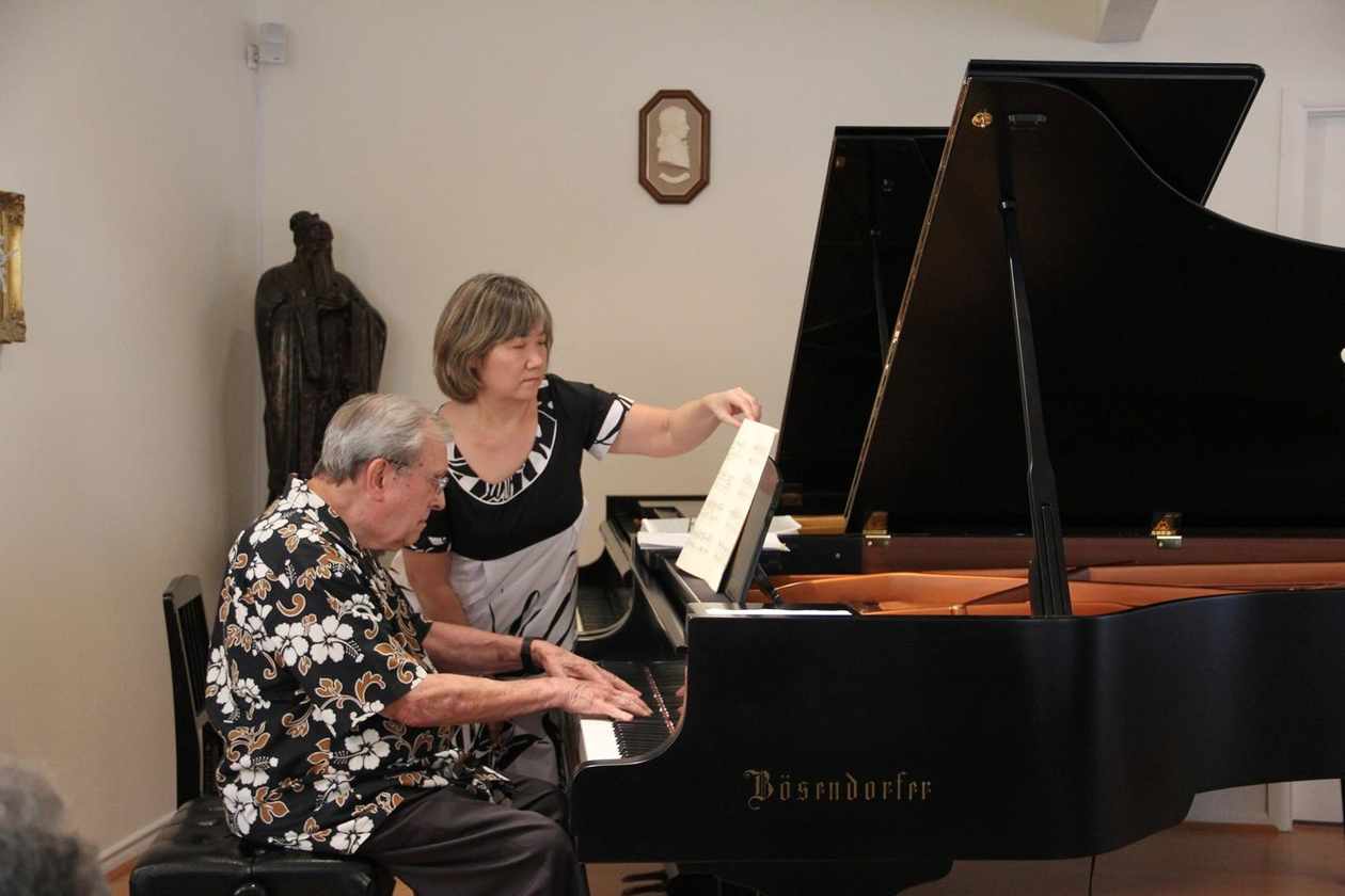 lyddons playing during their 2013 concert